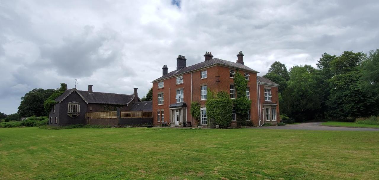 Coundon Lodge Coventry Exterior photo