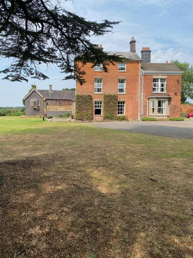 Coundon Lodge Coventry Exterior photo