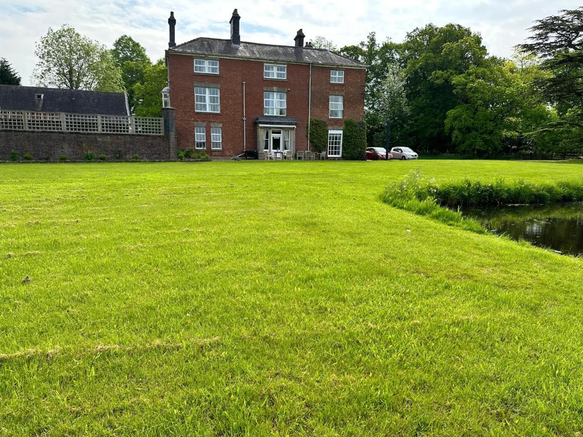 Coundon Lodge Coventry Exterior photo